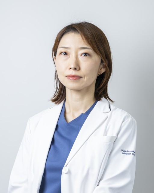 井川 真依子 写真
